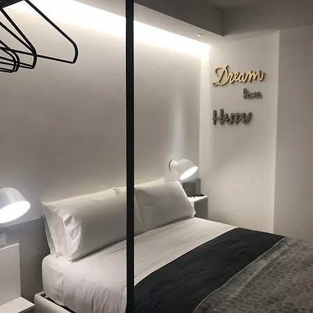 Myhome 75 Premium Luxury לינה וארוחת בוקר 4*