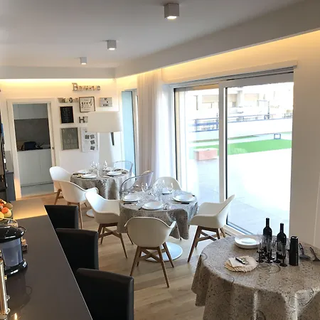 Myhome 75 Premium Luxury 4* פסקרה