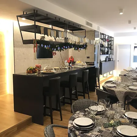 Myhome 75 Premium Luxury לינה וארוחת בוקר פסקרה