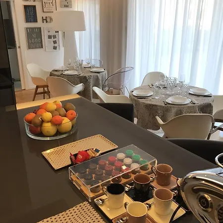 לינה וארוחת בוקר Myhome 75 Premium Luxury