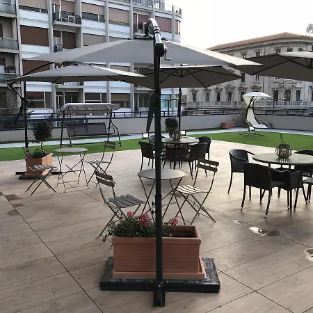 לינה וארוחת בוקר Myhome 75 Premium Luxury 4*