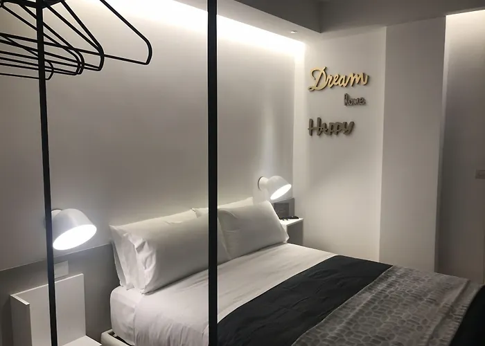 Myhome 75 Premium Luxury Panzió 4*