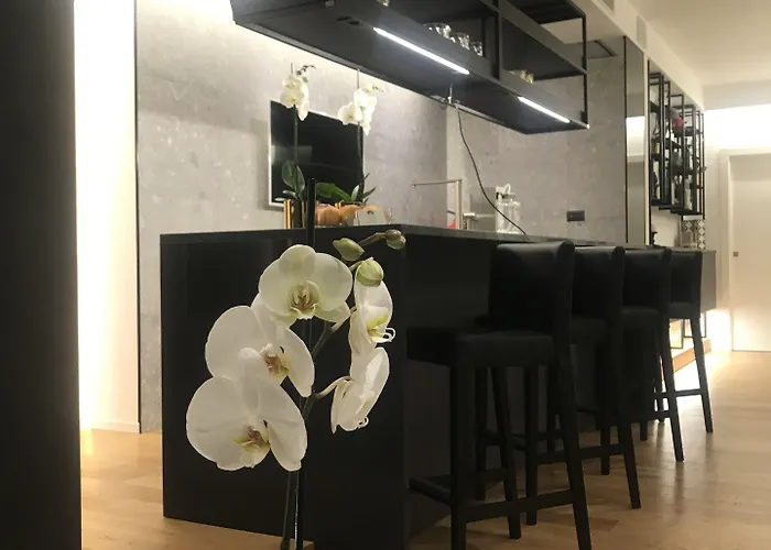 Myhome 75 Premium Luxury Panzió 4*